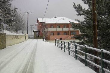 پانسیون Nefeli Guesthouse