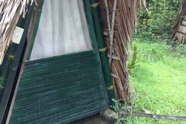 Treasure Isle Guesthouse   Hostel