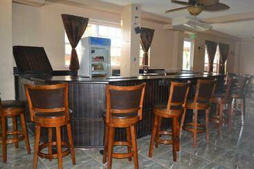 تختخواب و صبحانه Montecristo Inn