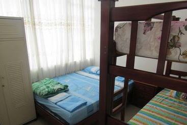 Casa Cacique Hostel