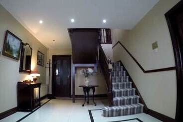 Castleview Golf Course B&b
