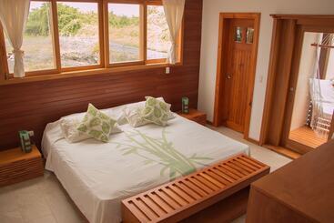 Chez Manany Galapagos Eco Lodge