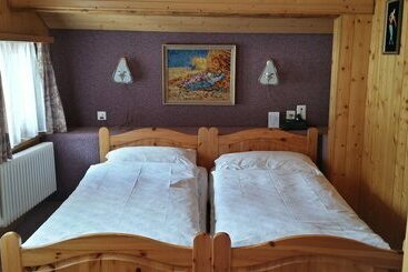 酒店 Alpine Budget Rooms By Tascherhof