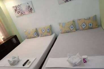 هتل Ellen's Resort Annex