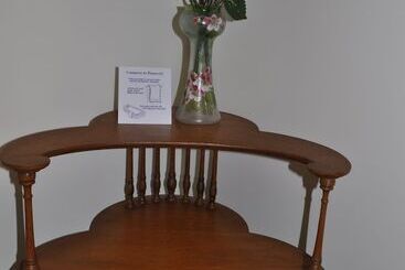 هتل Holman's Heritage Suites