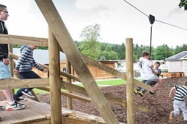 هتل Moffat Manor Holiday Park