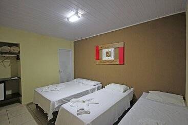 هتل Pousada Quinta Das Aroeiras