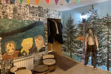 Lemon Tree Hostel