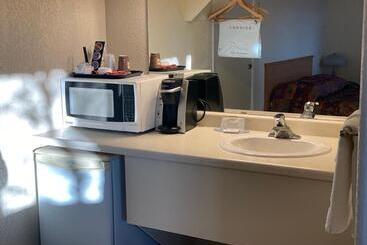 汽车旅馆  Prairie Mountain Inn
