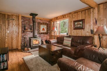 Ole Berg S Den In Lake Wenatchee