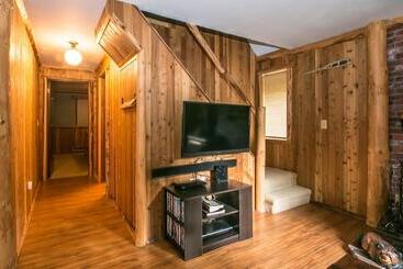 Ole  Berg S Den In Lake Wenatchee