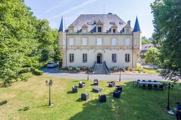 پانسیون Château De Puy Robert