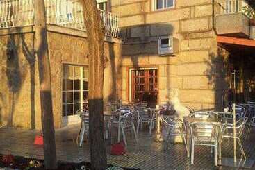 ペンション Hostal Restaurante Cobas