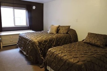 پانسیون Lake Powell Manor