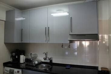 پانسیون Lisbon South Bay Rooms