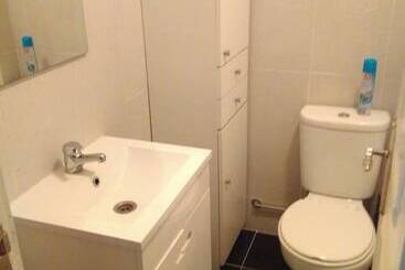 پانسیون Lisbon South Bay Rooms