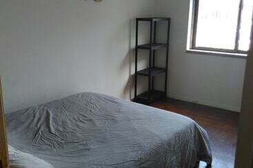 پانسیون Lisbon South Bay Rooms
