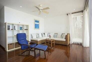 پانسیون Mabuhay Beach House