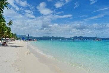 پانسیون Mabuhay Beach House
