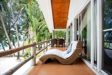پانسیون Mabuhay Beach House