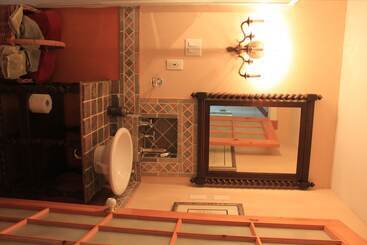 تختخواب و صبحانه La Maison Sous Les Lilas