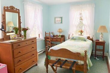 Bed and Breakfast The Barnacle Inn