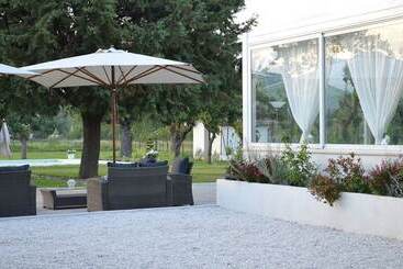 تختخواب و صبحانه Villa Palentina Country House