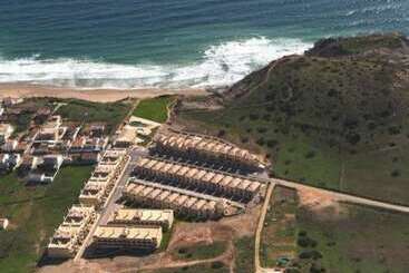 Domus Iberica Burgau Apts & Villas