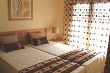 Domus Iberica Burgau Apts & Villas