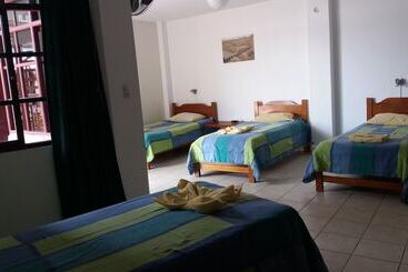 Hostal Camping Naylamp Hostel