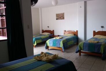 Hostal Camping Naylamp   Hostel