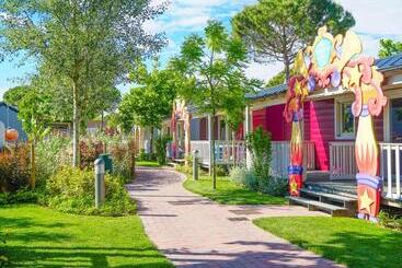 هتل Camping Union Lido