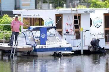 هتل Havel Cruiser   Hausboot Flöße Mit Stil