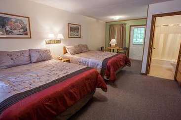 هتل Maggie Valley Creekside Lodge