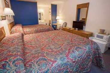 هتل Maggie Valley Creekside Lodge