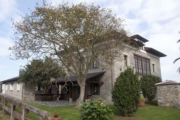 هتل روستایی Casa Pacho Apartamentos Rurales