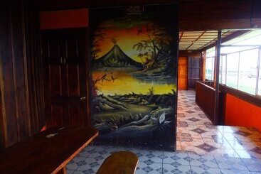 La Carreta Hostel