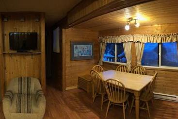 Lac Des Roches Resort