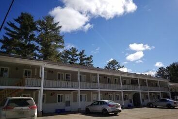 مُتل Pinedale Inn
