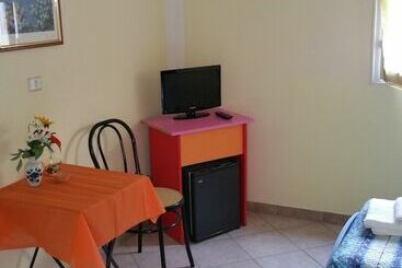 پانسیون Villa Lorena