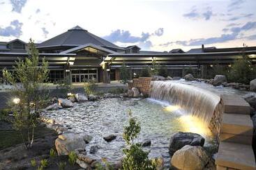 استراحتگاه Wilderness At The Smokies   Stone Hill Lodge