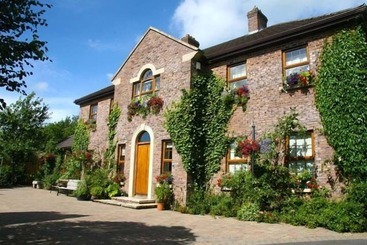 تختخواب و صبحانه Tirconaill Lodge