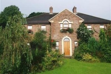 تختخواب و صبحانه Tirconaill Lodge
