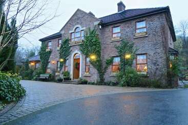 تختخواب و صبحانه Tirconaill Lodge