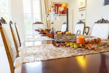 تختخواب و صبحانه Villa Charlotte