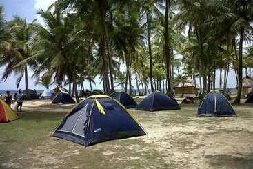 هتل Cabañas Isla Aguja