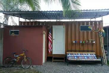 The Guaras Hostal   Hostel
