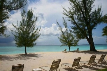 The Islands Club