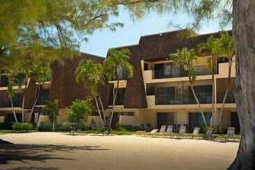The Islands Club