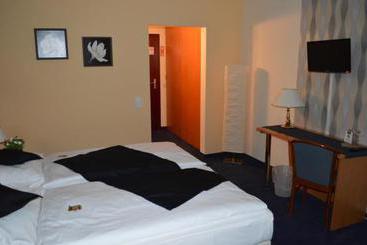 בית מלון כפרי Royal Hanau